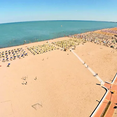 Apartment Renovated Flat Located In Rosolina Near The Sea *